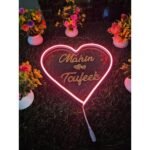 Neon Ring With Couple Frame